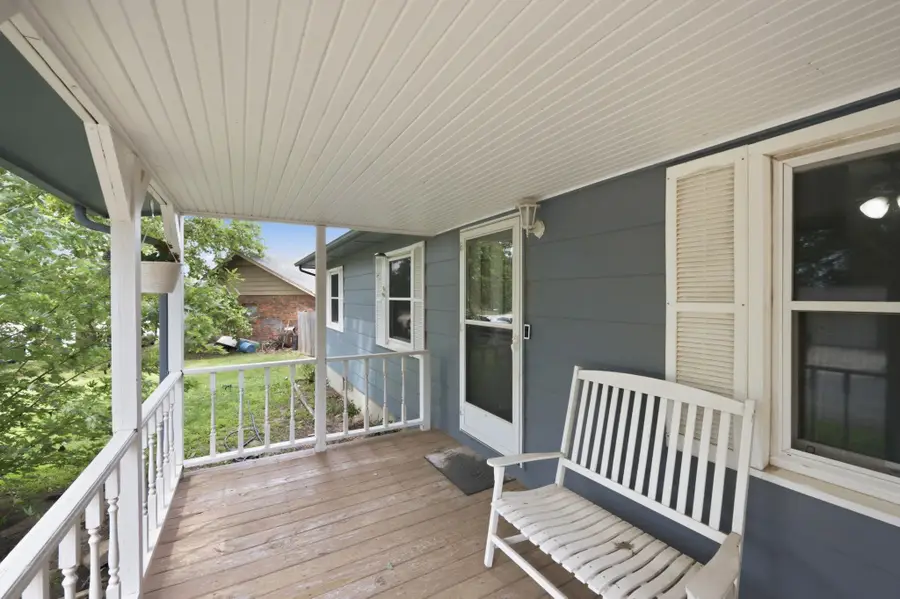 642 N Edgemoor Dr, Buhler, KS 67522 - #3