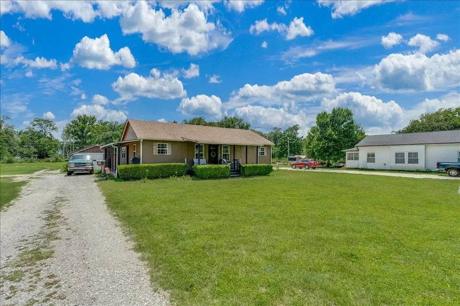 615 E 57th St S, Wichita, KS 67216 - #3