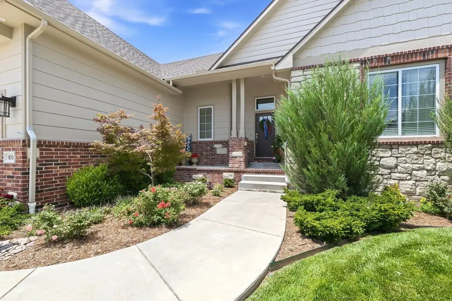 831 E Ruby Ct., Mulvane, KS 67110-9300 - #2