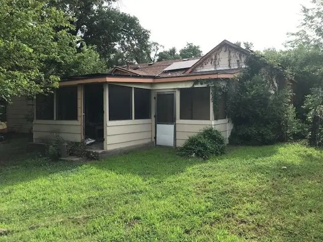 403 N Sumner, Belle Plaine, KS 67013 - #2