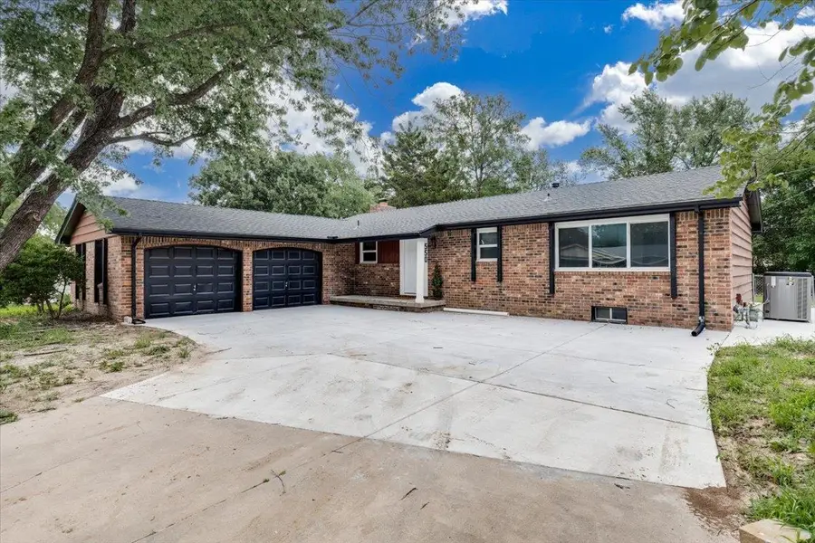 550 N Parallel Dr, Andover, KS 67002 - #2