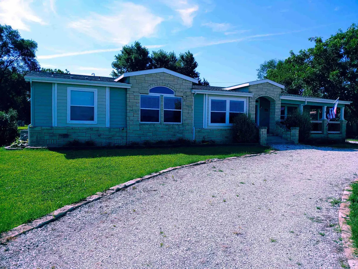 104 N Mulberry, Dexter, KS 67038 - #1