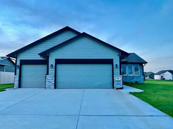 200 E Anniston Ct, Derby, KS 67037