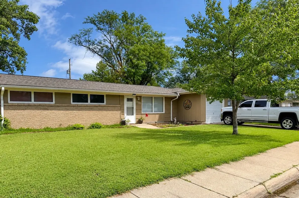 1220 Midland Ave, Salina, KS 67401 - #1