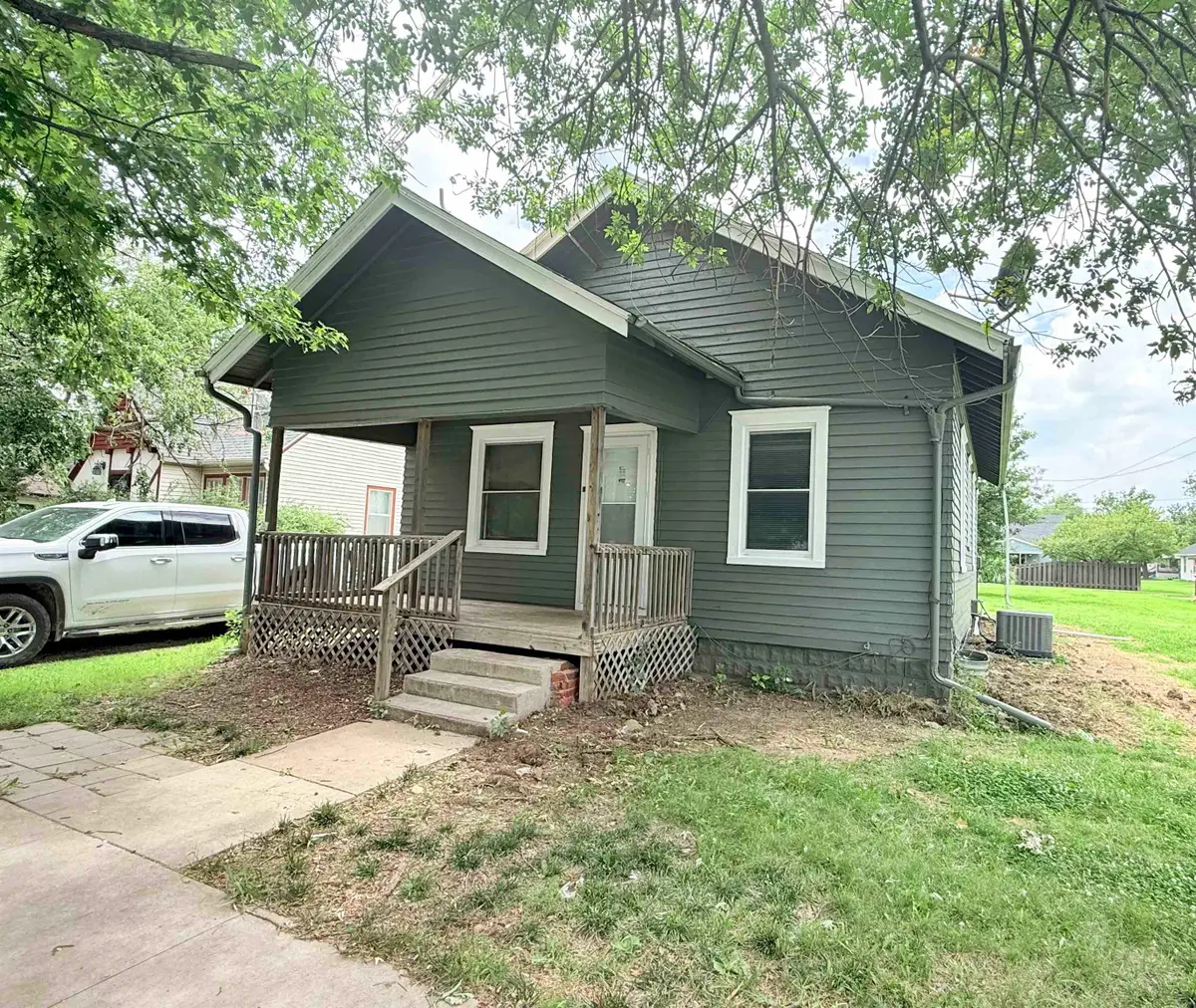 217 N Lincoln, Hillsboro, KS 67063 - #1