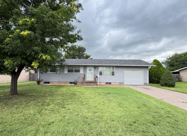 1317 Haney Dr, Hays, KS 67601