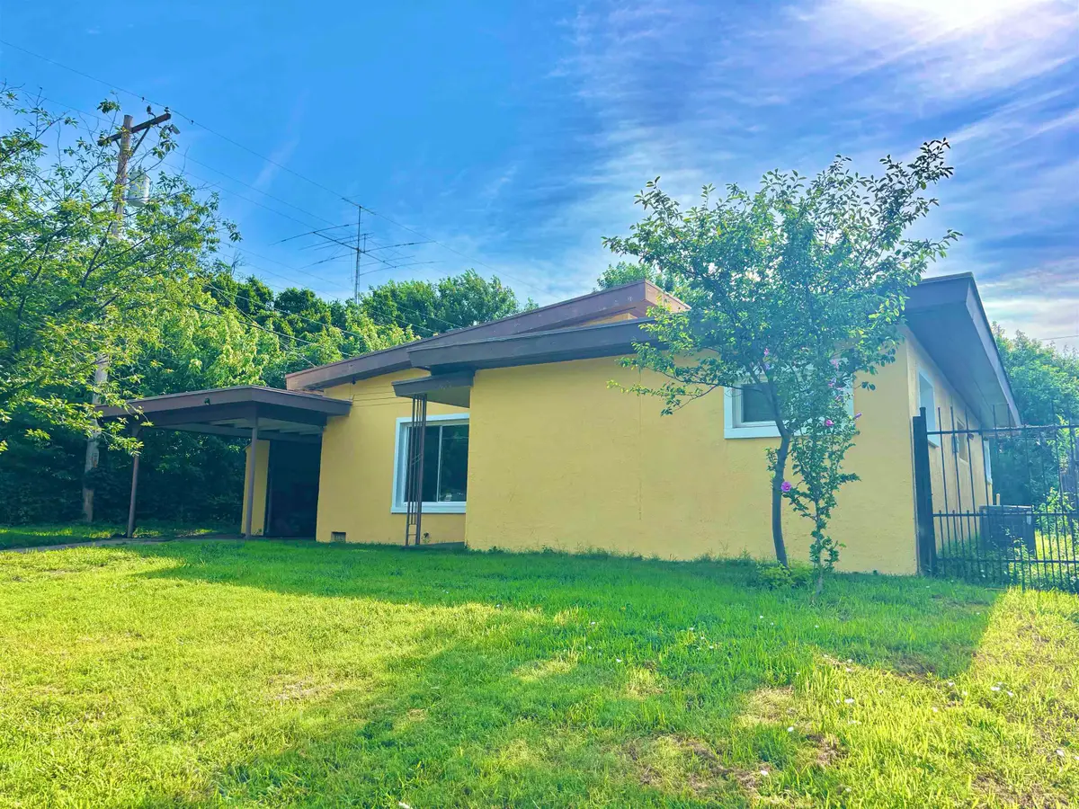1772 S Clifton, Wichita, KS 67218 - #1