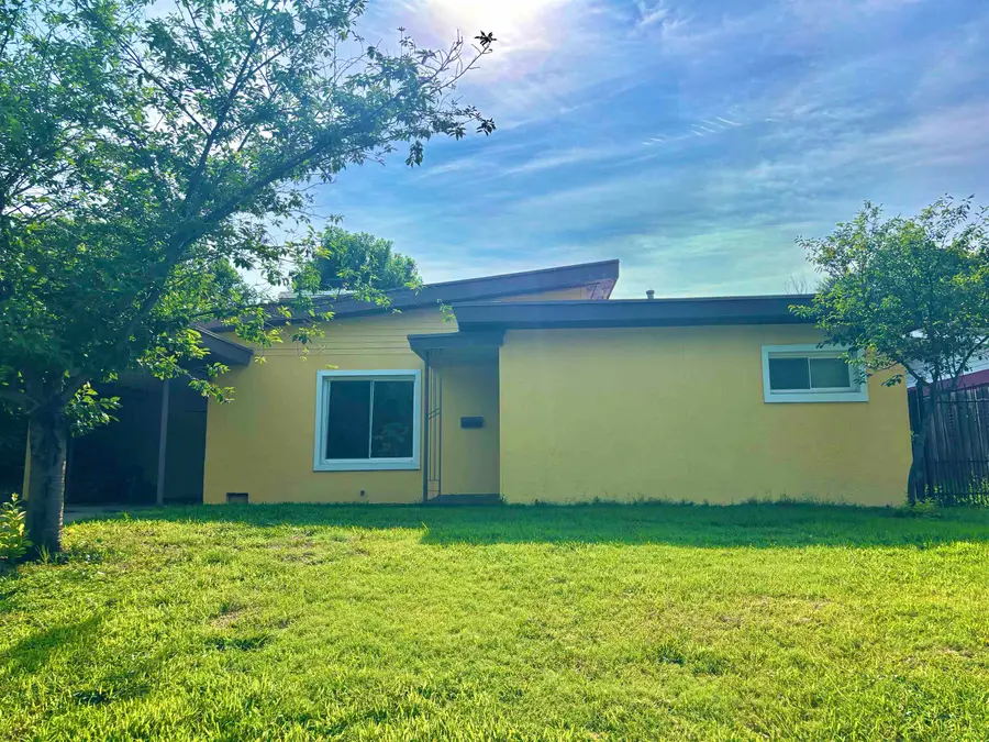 1772 S Clifton, Wichita, KS 67218 - #2