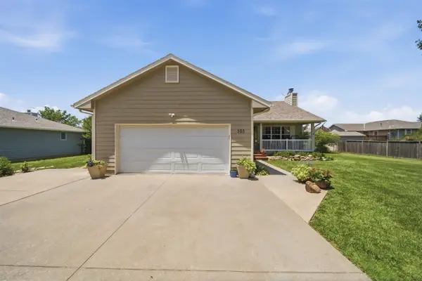 303 N Pacific St, Oxford, KS 67119