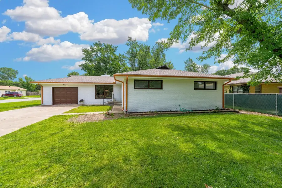 409 N Woodlawn, Wellington, KS 67152 - #2