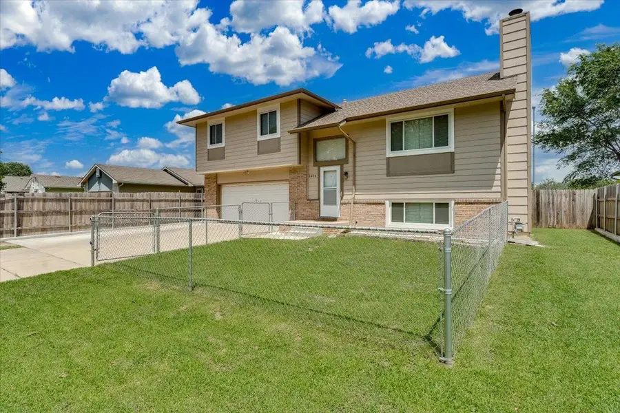 5434 S Washington Ave, Wichita, KS 67219 - #2
