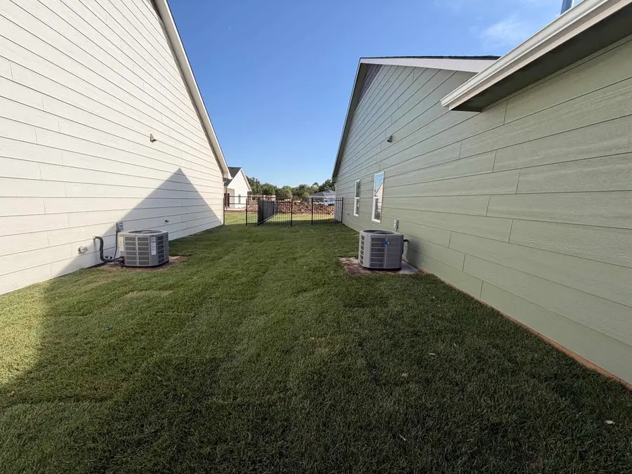 761 N Wheatland St, Wichita, KS 67235 - #3