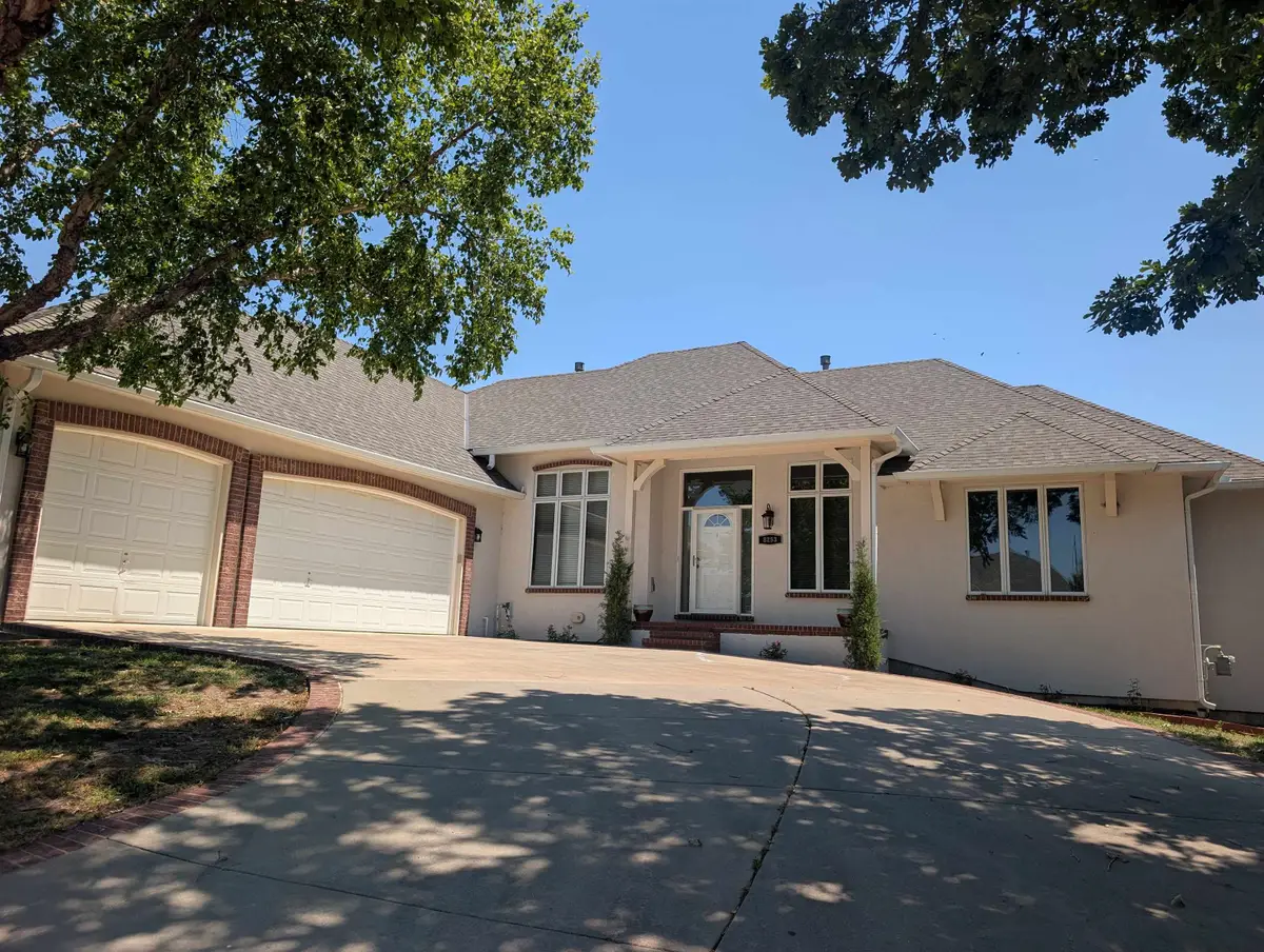 8253 E Oxford Ct, Wichita, KS 67226 - #1
