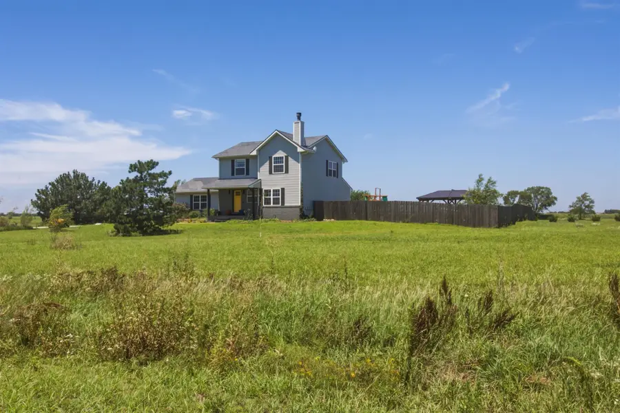 8615 Amber Ridge, Viola, KS 67149 - #2