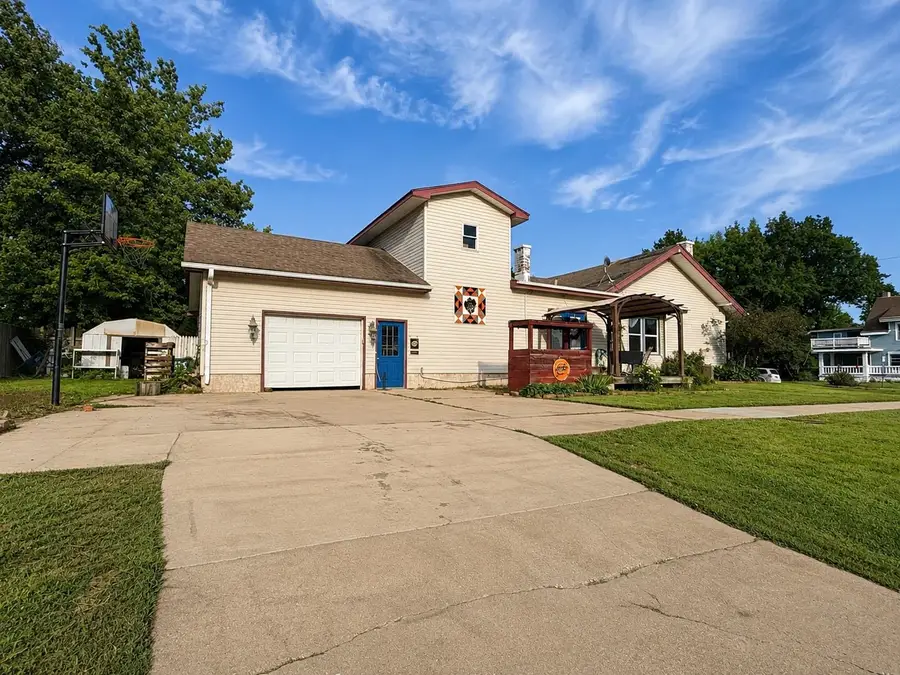 118 W 1st Avenue, Caldwell, KS 67022 - #3