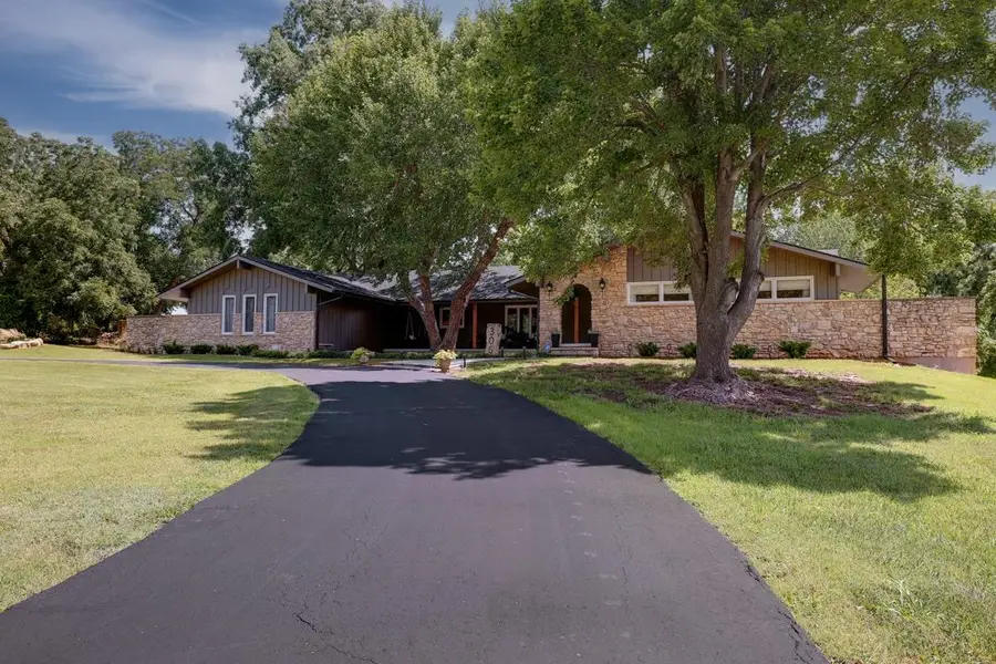306 S Centennial, Arkansas City, KS 67005 - #2