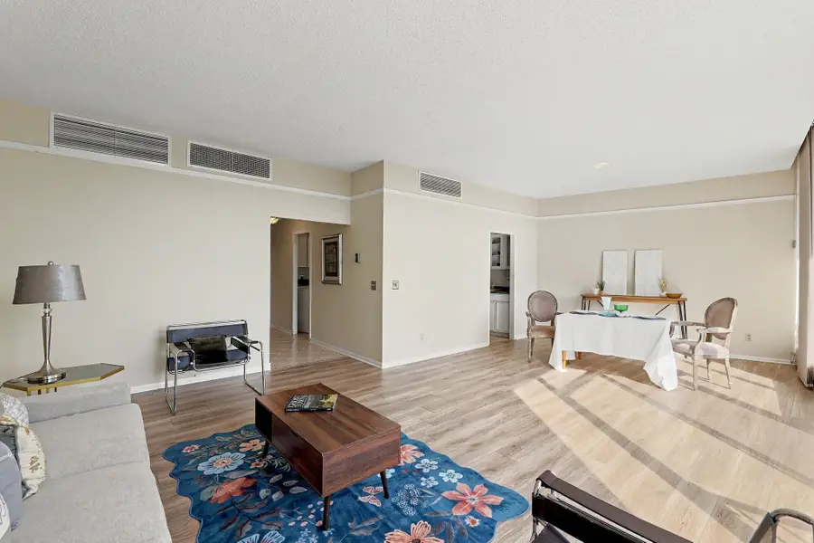 1401 W River Blvd., Wichita, KS 67203 - #3