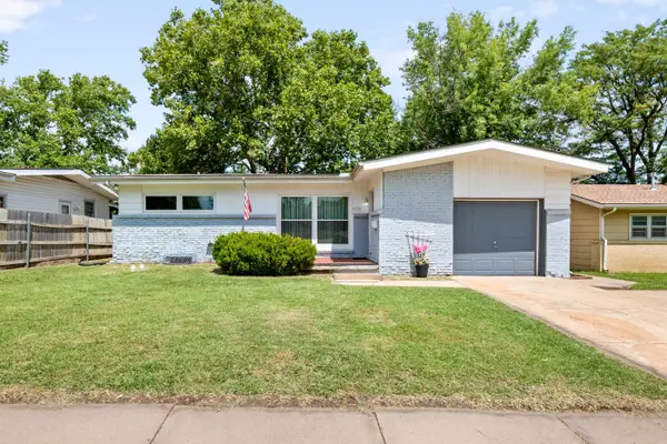 8138 E Levitt Dr, Wichita, KS 67207