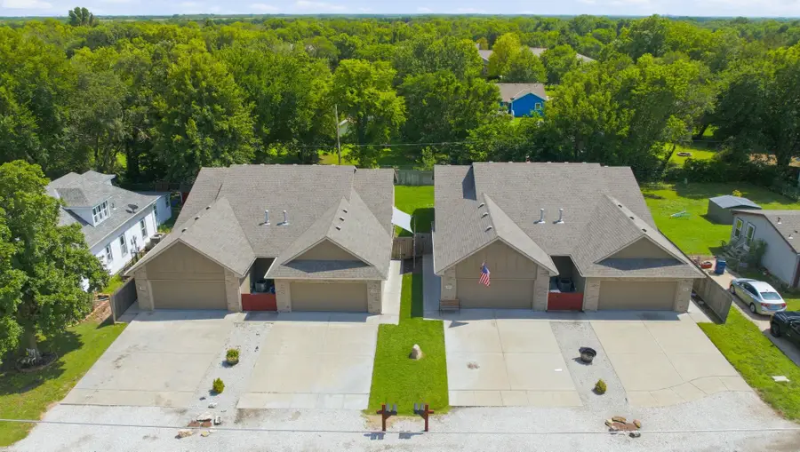 631 N Mulvane St, Mulvane, KS 67110 - #2