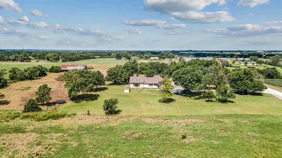 11857 SW 160th St, Rose Hill, KS 67133 - #2