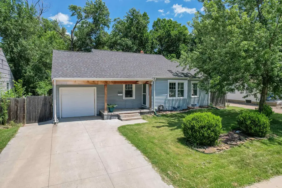 826 Parkwood, Wichita, KS 67208 - #3