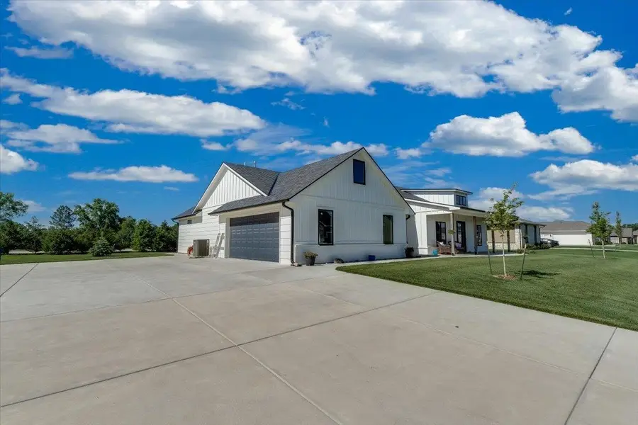 1521 E Elk Ridge Ave, Goddard, KS 67052 - #3