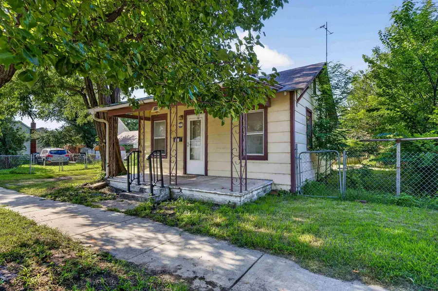 215 W Osie St, Wichita, KS 67213 - #2