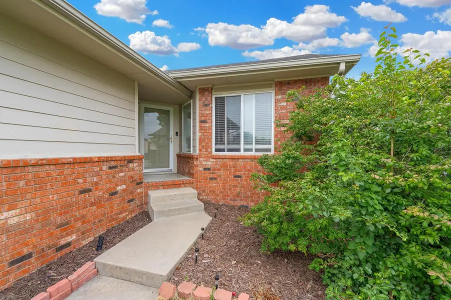 7504 W Cornelison Cir, Wichita, KS 67212 - #2