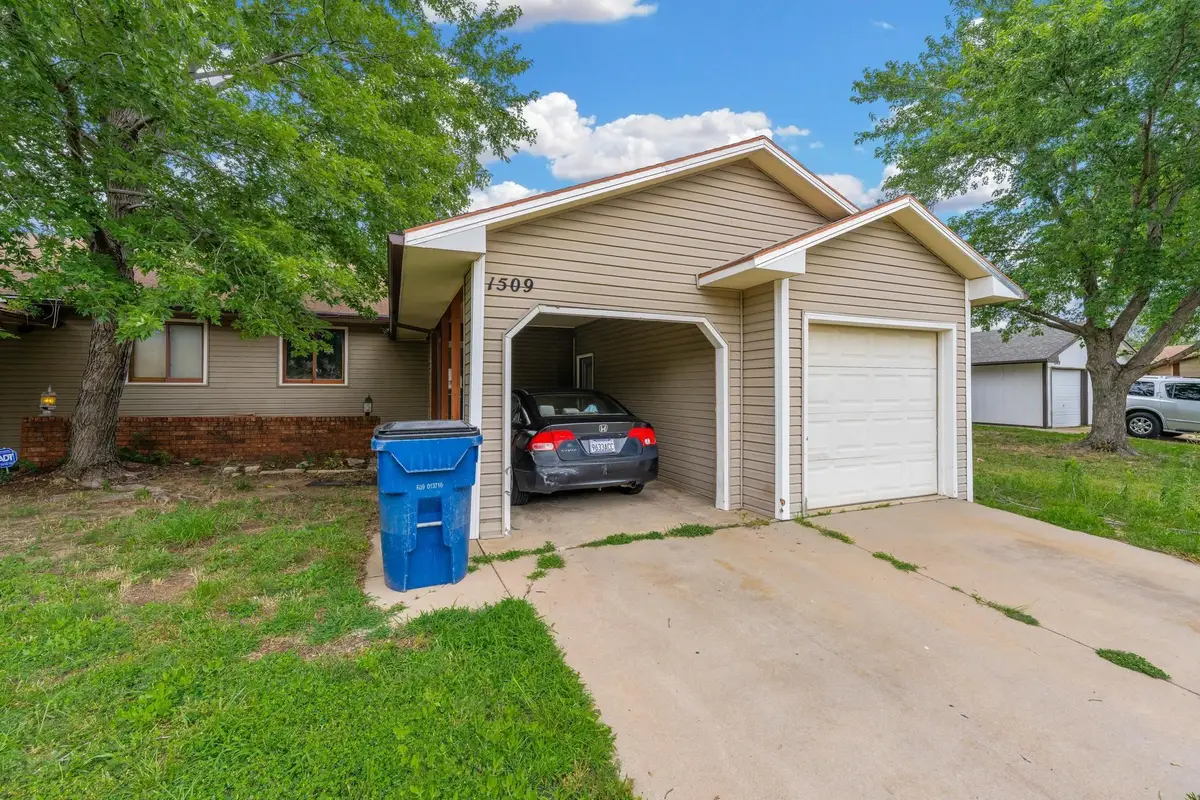 1509 N Smith Cir, Wichita, KS 67212 - #1