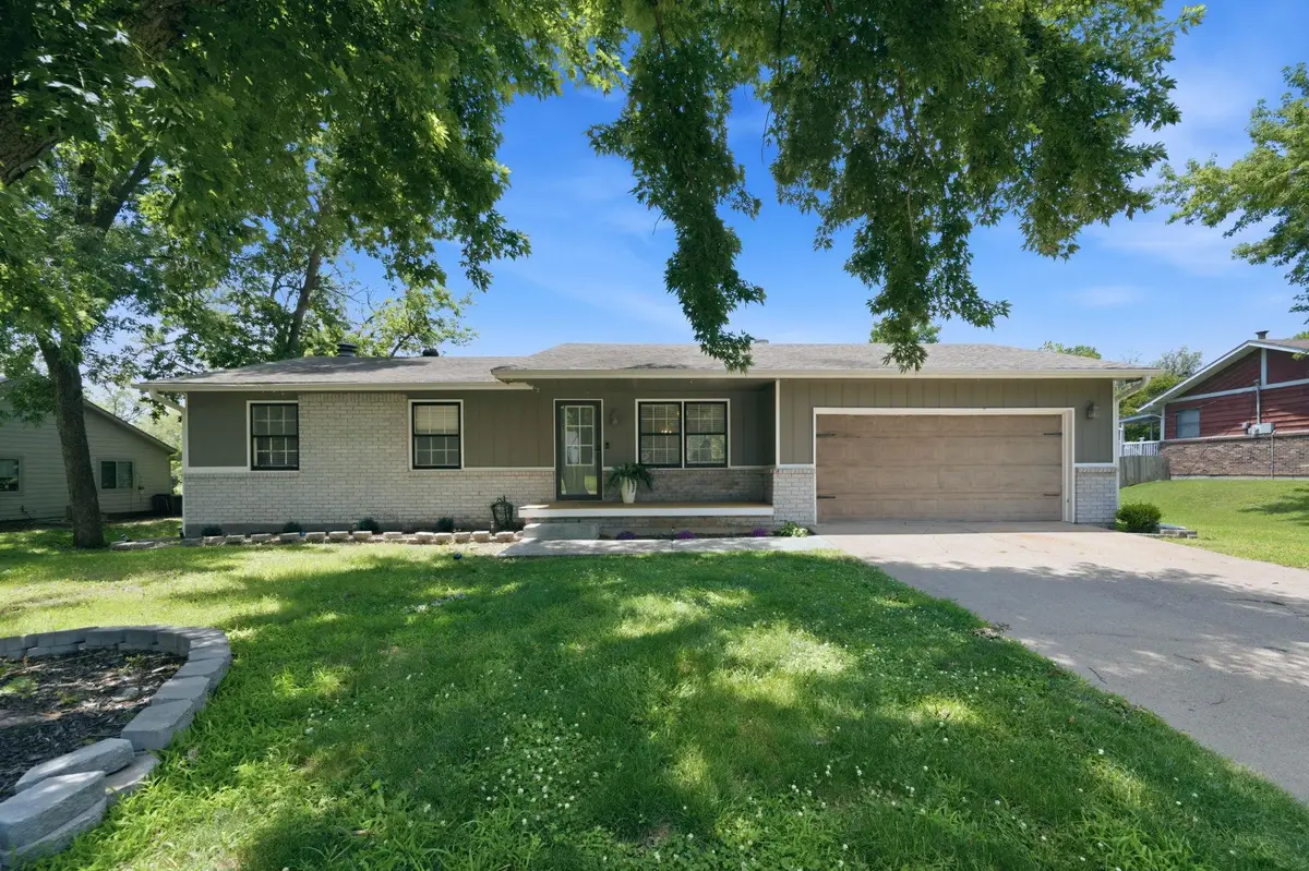 620 N Douglas St, Wellington, KS 67152-2931 - #1