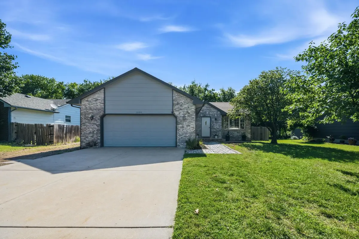 1006 N Park Road, Rose Hill, KS 67133 - #1