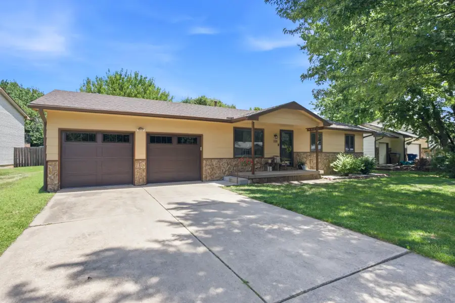 328 N Commanche Dr, Kechi, KS 67067 - #3
