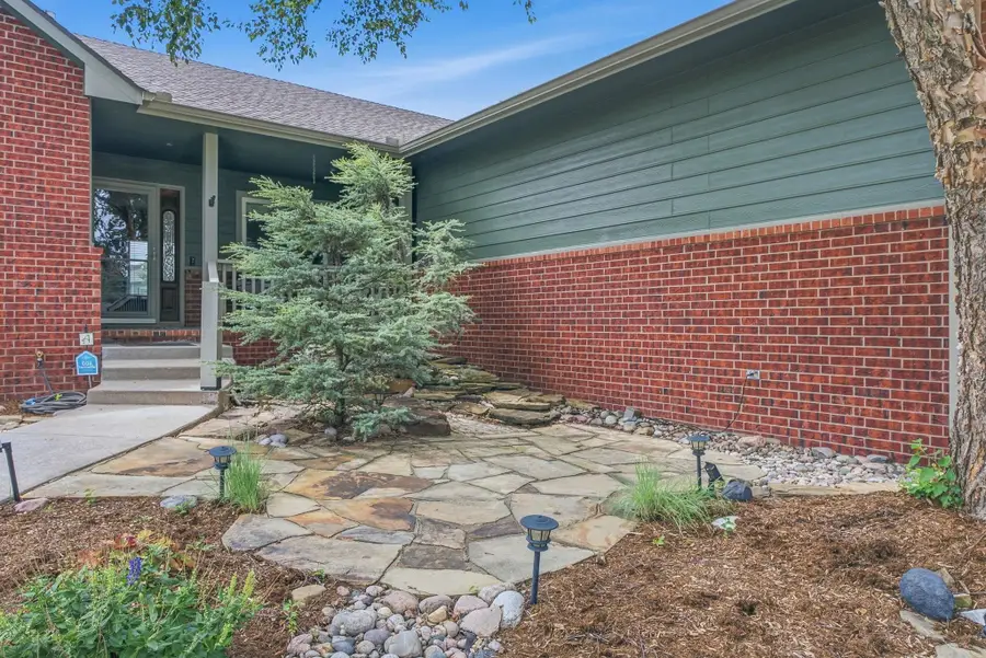 1301 E Rushwood Dr, Derby, KS 67037-3461 - #2