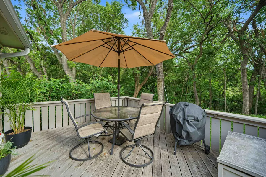 1360 Parkwood Dr, Salina, KS 67401 - #3