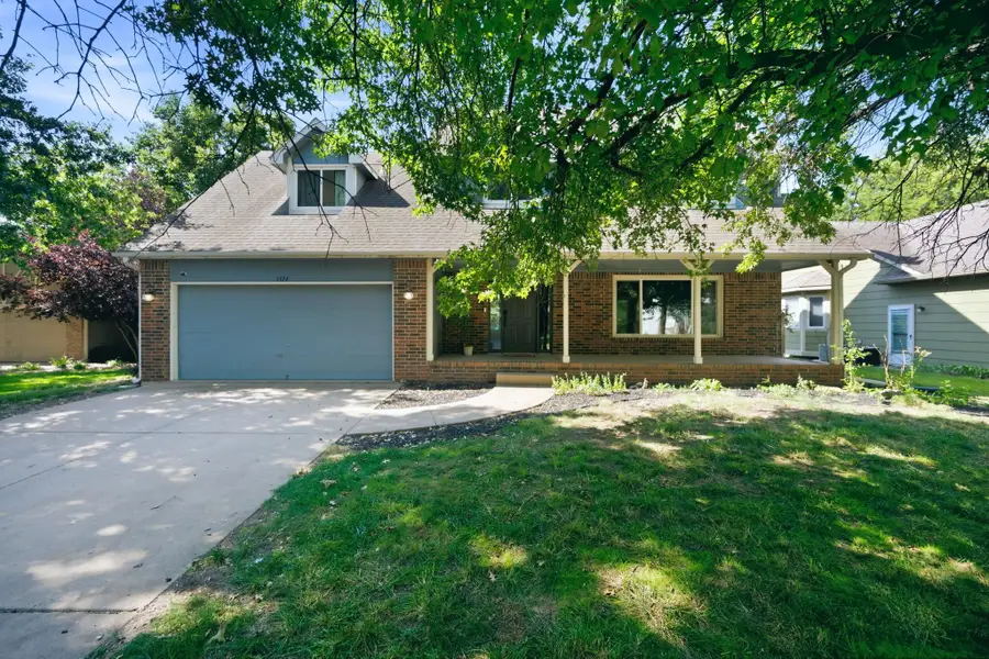1324 N Manchester Ct, Wichita, KS 67212 - #2
