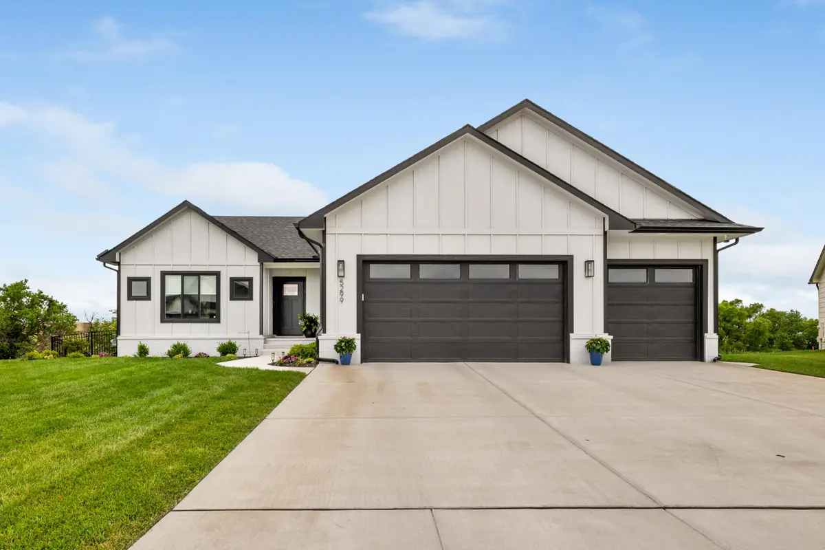5299 N Hampton St, Bel Aire, KS 67226 - #1