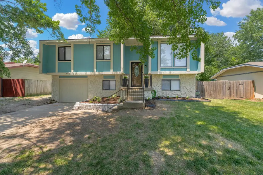 610 E Campus St, Wichita, KS 67216 - #3