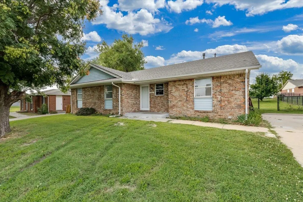 7015 W Newell, Wichita, KS 67212 - #1