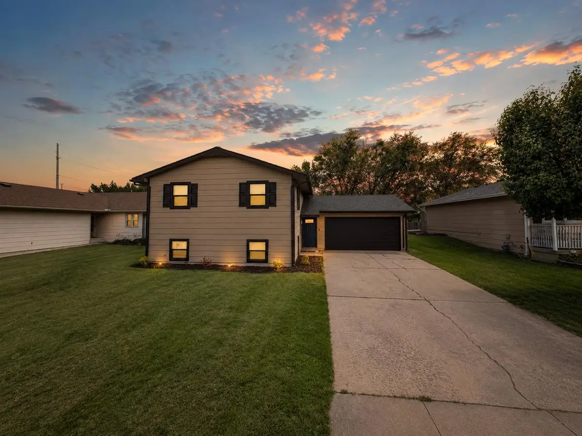 2513 W Savannah Ave, Wichita, KS 67217 - #1