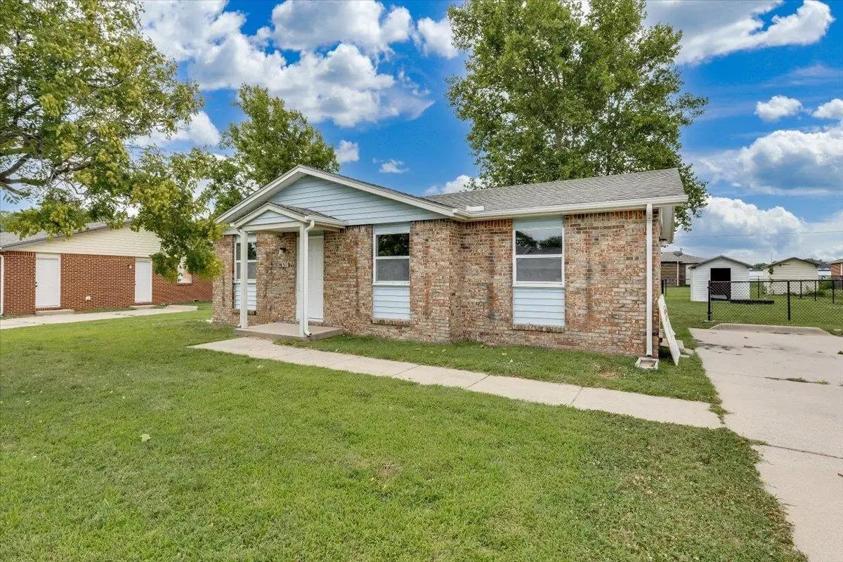 7031 W Frazier Ln, Wichita, KS 67212 - #1