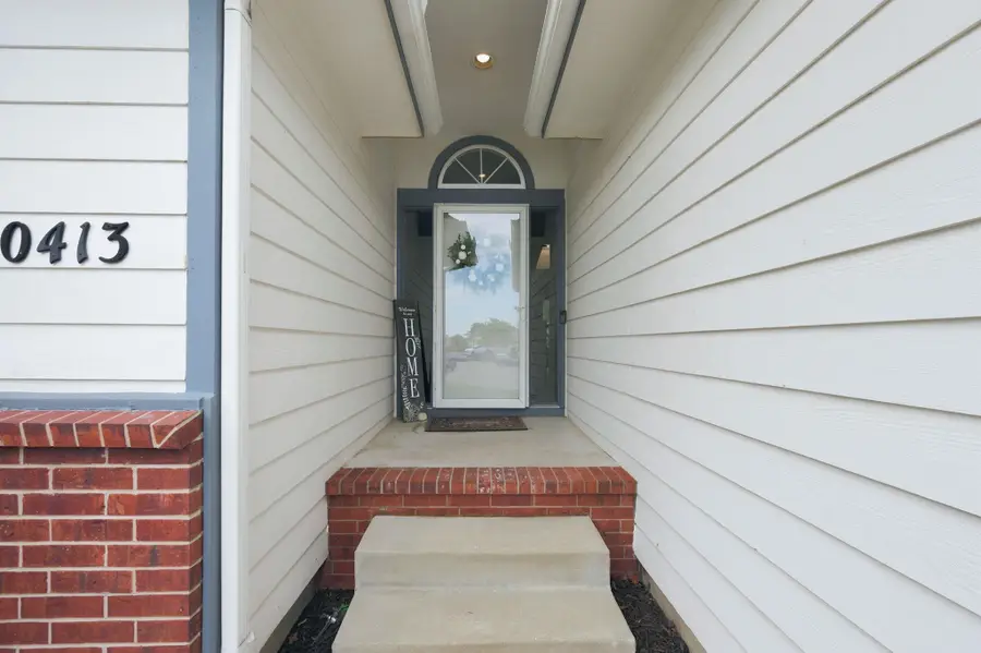 10413 W University Ct, Wichita, KS 67209 - #2