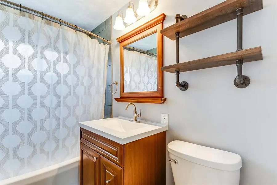 1718 E 53rd St S, Wichita, KS 67216 - #3