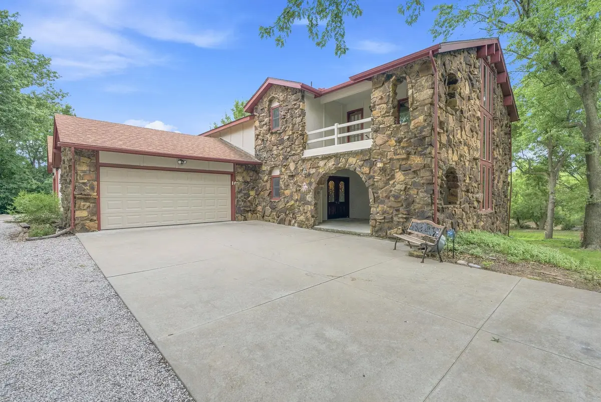 3 W Timothy Dr, Goddard, KS 67052 - #1