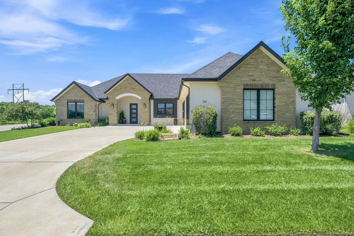 10904 E Steeplechase Ct, Wichita, KS 67206 - #1