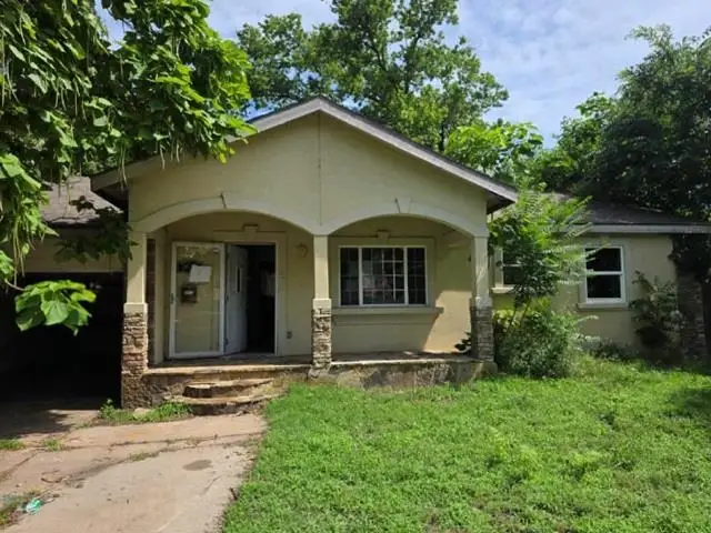 1108 E Tulsa St, Wichita, KS 67216 - #1