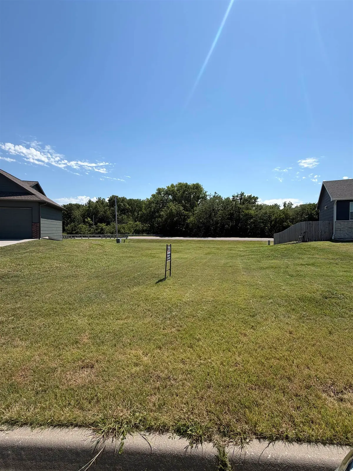 617 N Redbud Ct, Valley Center, KS 67147 - #1