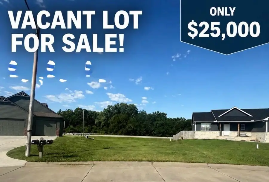 617 N Redbud Ct, Valley Center, KS 67147 - #2