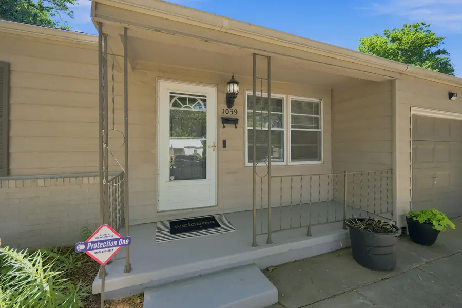 1039 N Kokomo, Derby, KS 67037 - #3