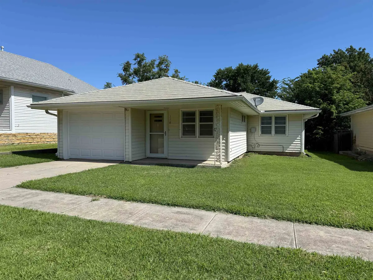 118 W School Street, Lincoln, KS 67455 - #1