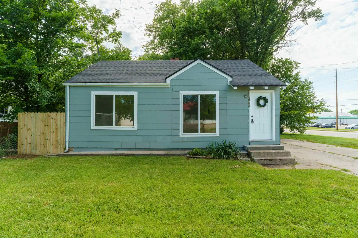 1353 N Pershing Ave, Wichita, KS 67208 - #1